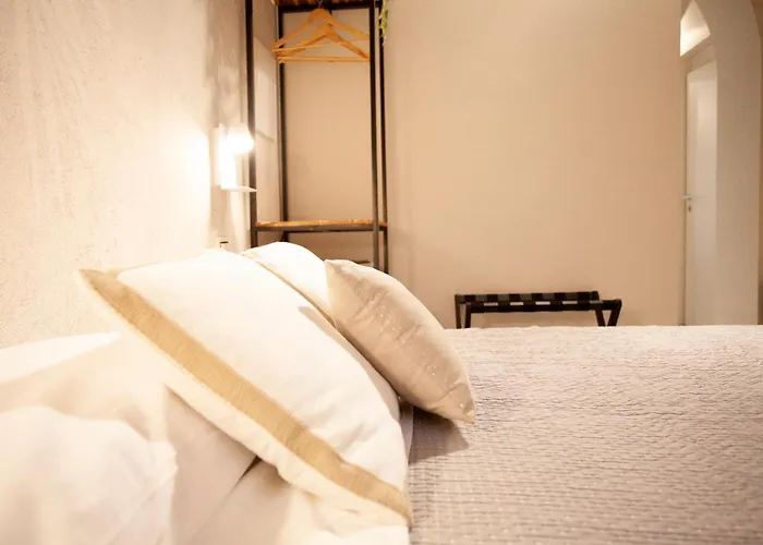 Switch 312 בית הארחה לה ספציה